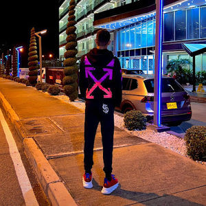 Meet your Posher, Carlos